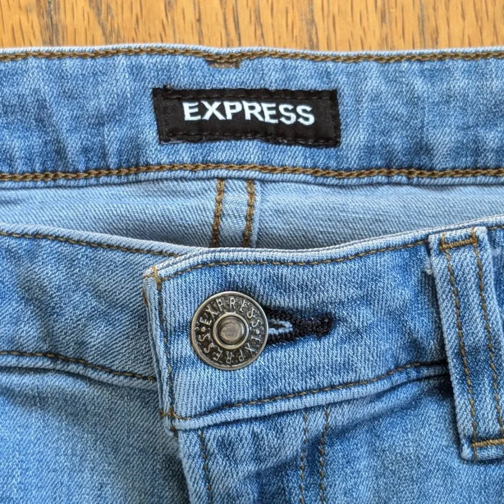 Express // Men's Slim Jeans // Light Blue // 31 x 32